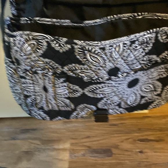 Vera Bradley messenger bag - Picture 2 of 3
